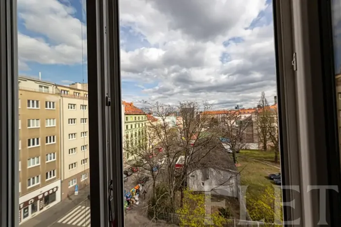 Pronájem bytu 2+kk, Praha - Holešovice, U Pergamenky, 58 m2