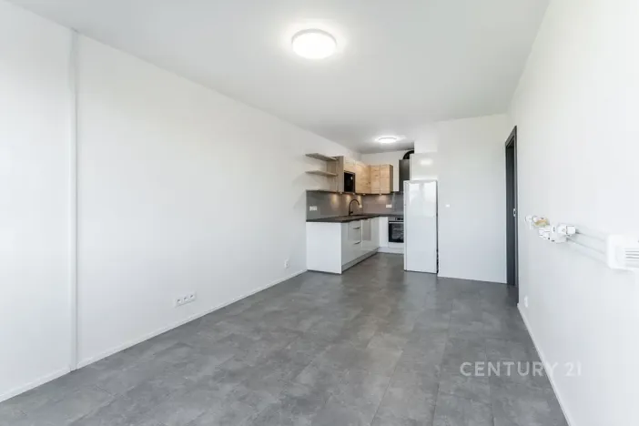 Pronájem bytu 2+kk, Praha - Prosek, Vysočanská, 45 m2