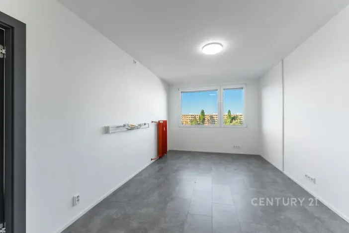 Pronájem bytu 2+kk, Praha - Prosek, Vysočanská, 45 m2