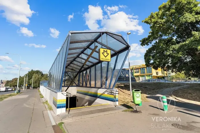 Prodej bytu 2+1, Praha - Hloubětín, Poděbradská, 54 m2