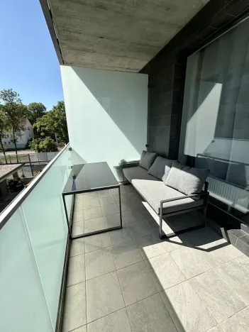 Pronájem bytu 1+kk, Praha - Prosek, Čakovická, 33 m2