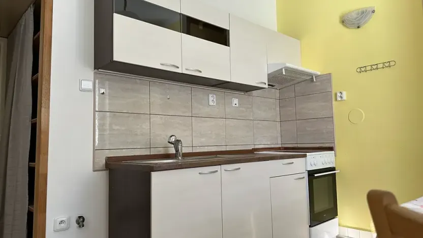 Prodej bytu 2+1, Týnec nad Sázavou, Družstevní, 52 m2
