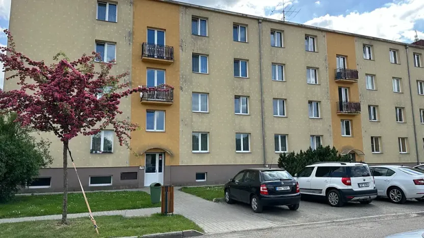 Prodej bytu 2+1, Týnec nad Sázavou, Družstevní, 52 m2