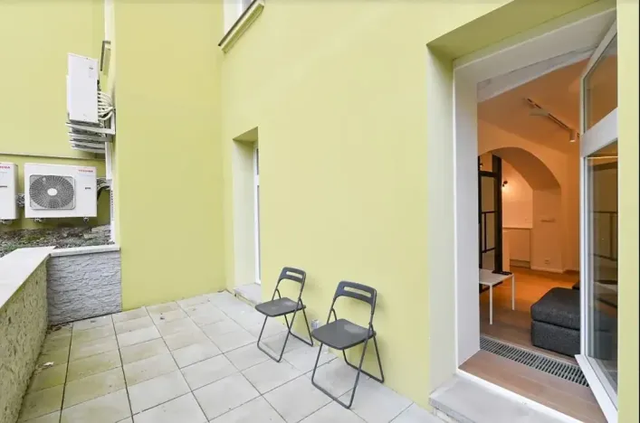 Pronájem bytu 2+kk, Praha - Vinohrady, Laubova, 50 m2