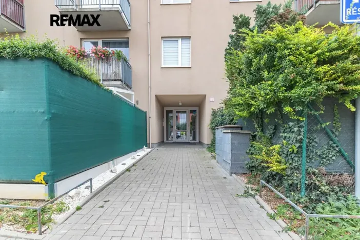 Prodej bytu 2+kk, Hostivice, Žitná, 46 m2