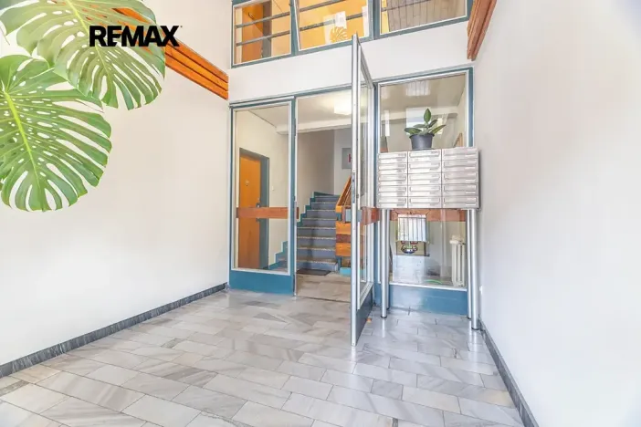 Prodej bytu 2+kk, Praha - Břevnov, Na Petřinách, 41 m2