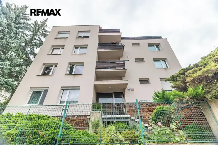 Prodej bytu 2+kk, Praha - Břevnov, Na Petřinách, 41 m2