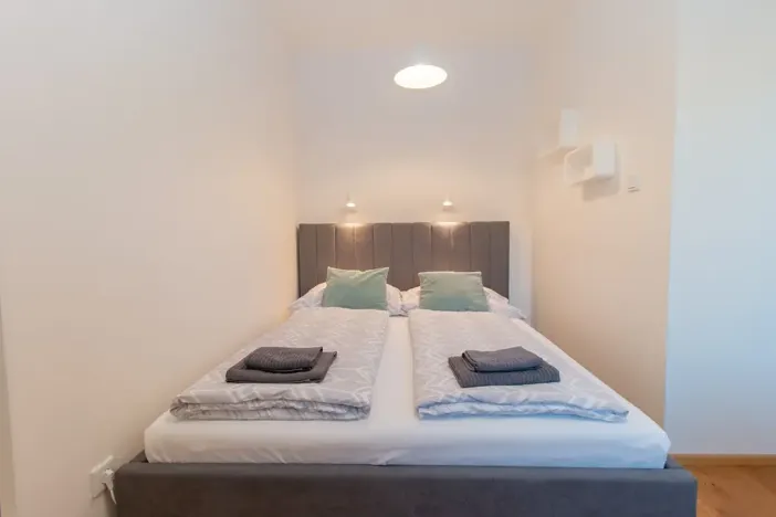 Pronájem bytu 2+kk, Praha - Vinohrady, Perucká, 40 m2