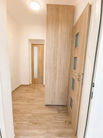 Pronájem bytu 1+kk, Brno, Vzhledná, 41 m2