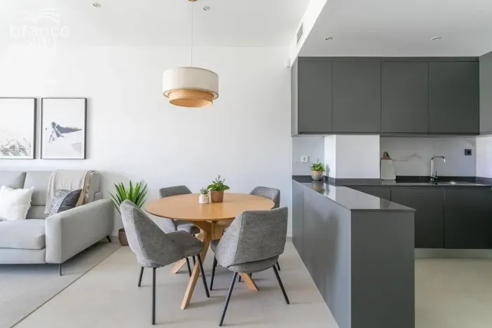 Prodej bytu 3+kk, Torrevieja, Alicante, Španělsko, 65 m2
