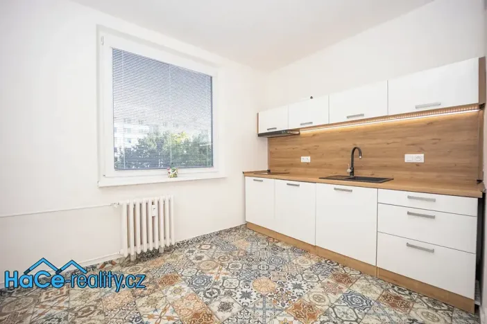 Prodej bytu 1+1, Hradec Králové, Brožíkova, 40 m2