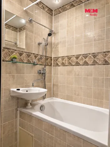 Pronájem bytu 1+kk, Ústí nad Labem - Ústí nad Labem-centrum, Hilarova, 21 m2