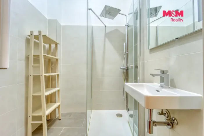 Prodej bytu 2+kk, Praha - Nusle, U družstva Život, 56 m2