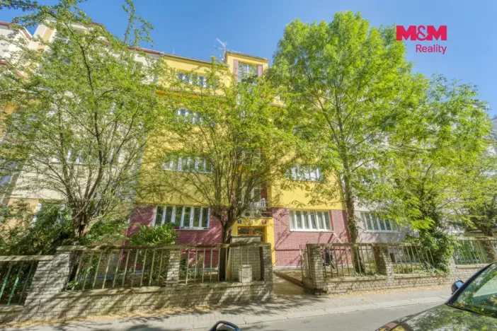 Prodej bytu 2+kk, Praha - Nusle, U družstva Život, 56 m2