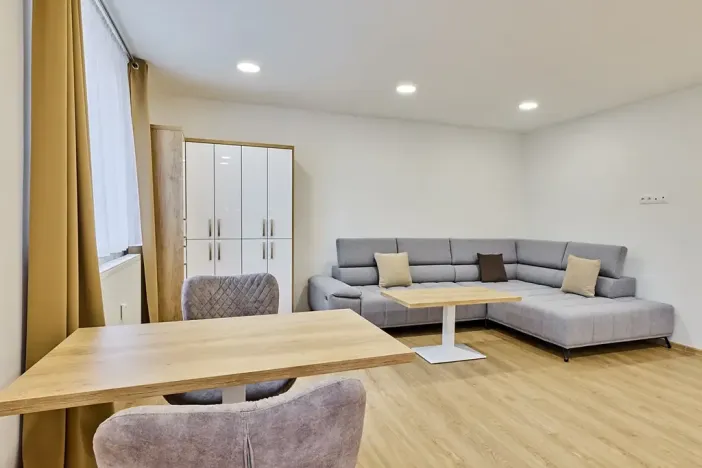 Prodej bytu 2+1, Trutnov, Úpské nábřeží, 56 m2