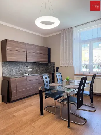 Prodej bytu 3+kk, Mariánské Lázně, Hlavní třída, 60 m2