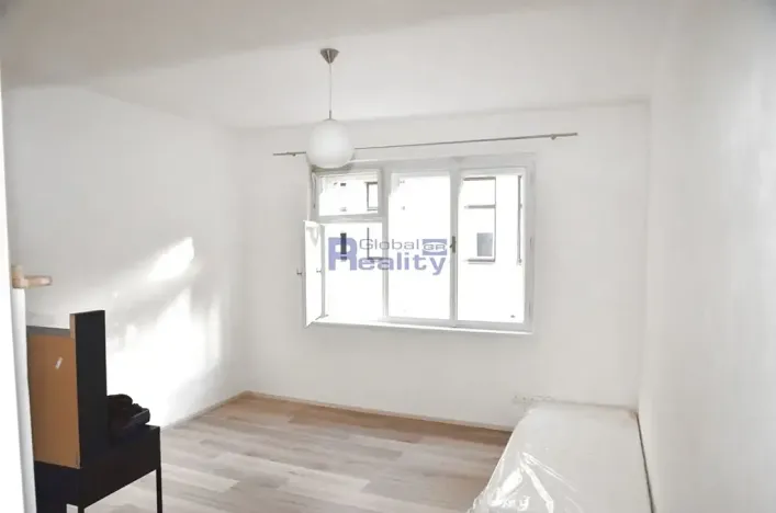 Pronájem bytu 2+1, Hradec Králové, Tomkova, 55 m2