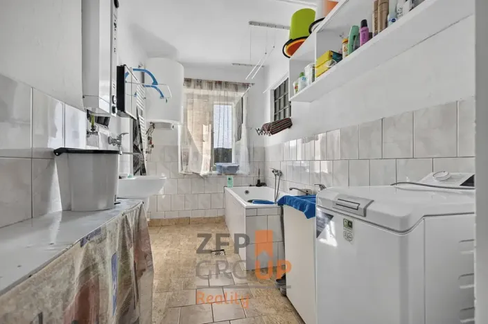 Prodej rodinného domu, Korouhev, 300 m2
