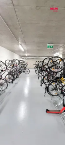 Pronájem garážového stání, Praha - Modřany, Mezi vodami, 12 m2