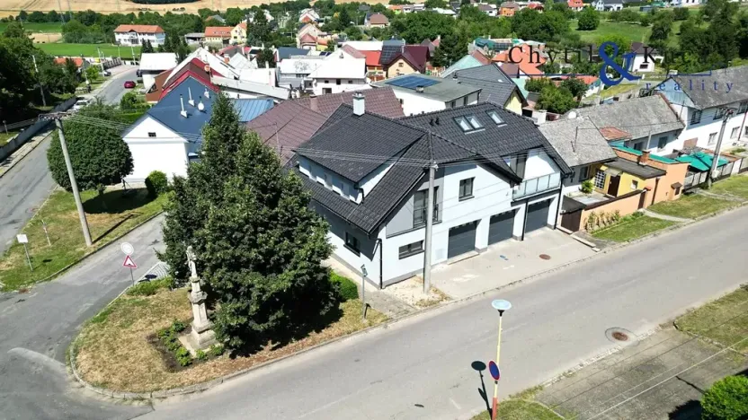 Prodej atypického bytu, Beňov, 235 m2