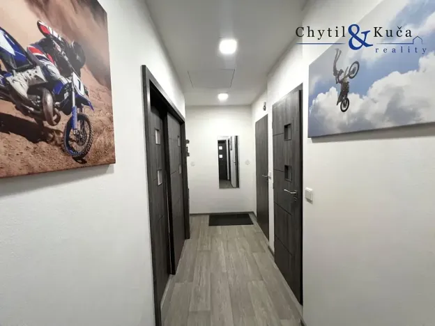 Prodej atypického bytu, Beňov, 235 m2