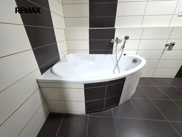 Pronájem bytu 1+kk, Doloplazy, 31 m2