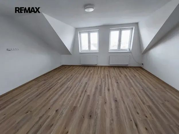 Pronájem bytu 3+kk, Komořany, 96 m2