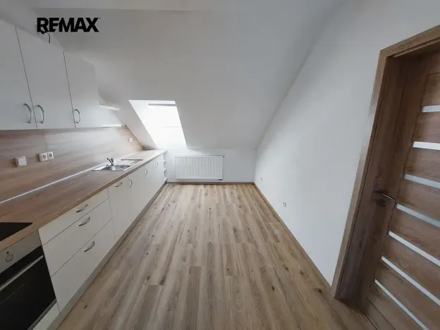 Pronájem bytu 3+kk, Komořany, 96 m2