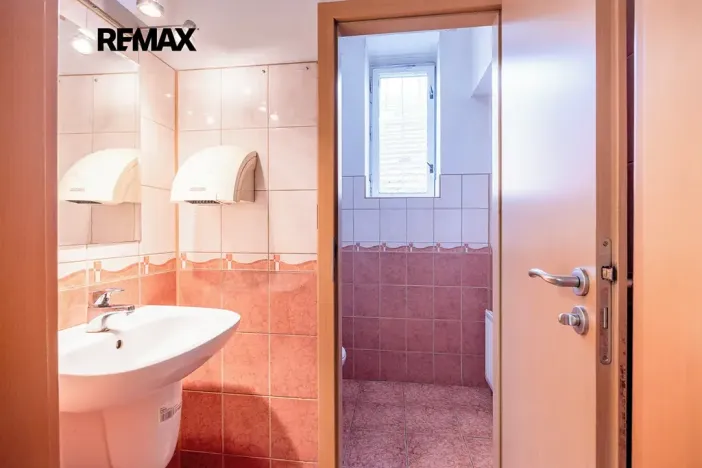Pronájem skladu, Rudná, Masarykova, 1270 m2