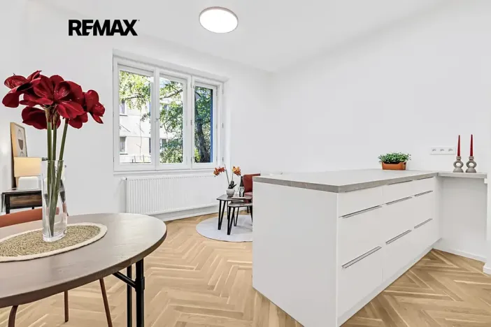 Prodej bytu 2+kk, Praha - Vinohrady, V Horní Stromce, 48 m2