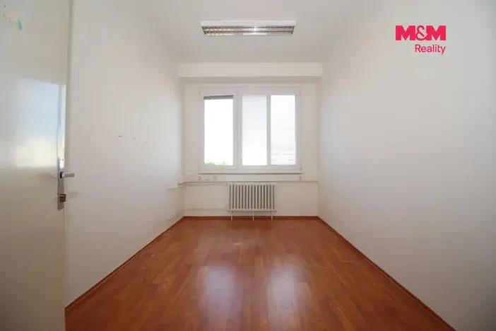 Pronájem kanceláře, Hradec Králové - Nový Hradec Králové, Brněnská, 19 m2