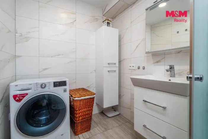 Prodej bytu 3+1, Zásmuky, Družstevní, 77 m2