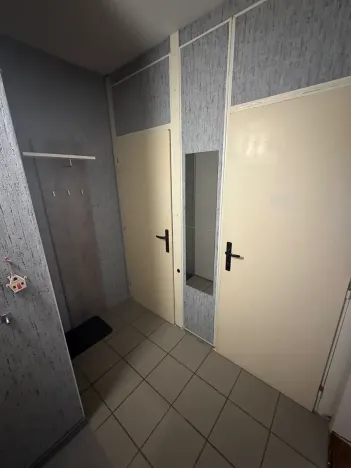 Pronájem bytu 1+1, Praha - Troja, Krynická, 30 m2