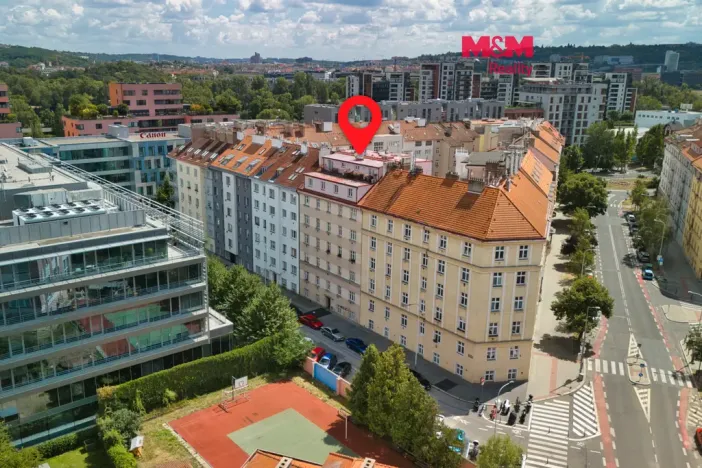Prodej bytu 1+kk, Praha - Holešovice, U parního mlýna, 30 m2