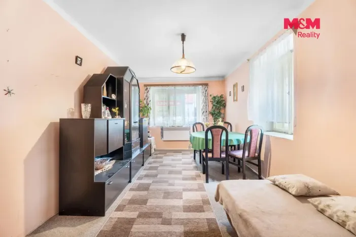 Prodej rodinného domu, Spomyšl, 350 m2