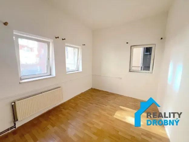 Pronájem bytu 1+1, Děčín, Plzeňská, 32 m2