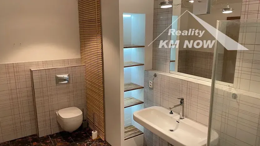 Pronájem bytu 3+kk, Kroměříž, náměstí Míru, 94 m2