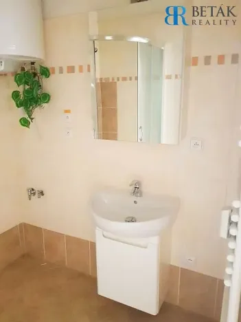 Pronájem bytu 2+1, Přerov - Přerov I-Město, Komenského, 72 m2