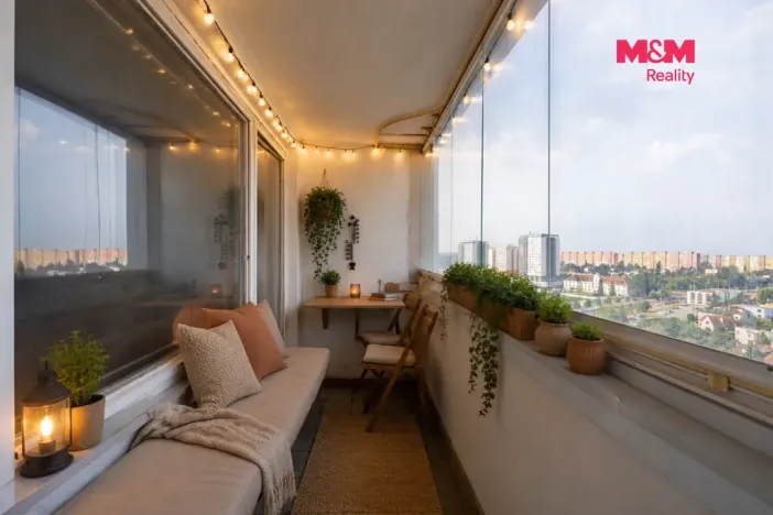 Prodej bytu 2+kk, Praha, Štúrova, 49 m2