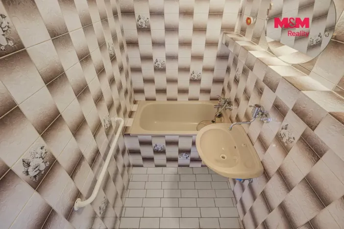 Prodej bytu 2+kk, Praha, Štúrova, 49 m2