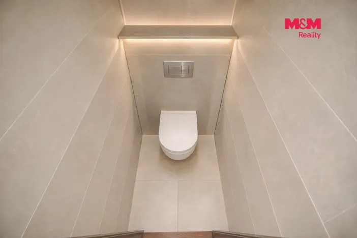 Prodej bytu 2+kk, Praha, Štúrova, 49 m2