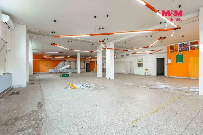 Prodej obchodního prostoru, Český Těšín, Slezská, 900 m2