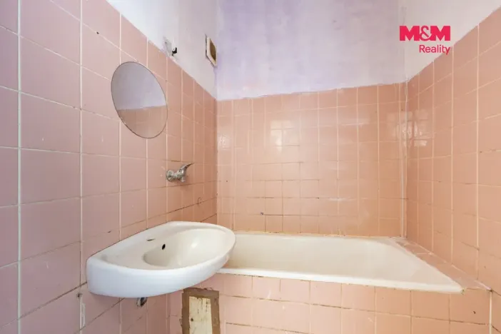 Prodej bytu 3+1, Hranice, Tovární, 122 m2