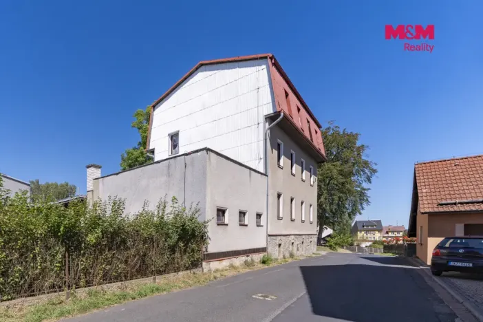 Prodej bytu 3+1, Hranice, Tovární, 122 m2