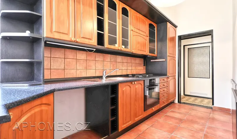Pronájem bytu 3+1, Praha - Nové Město, Na hrádku, 95 m2