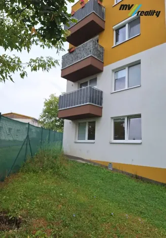 Pronájem bytu 2+kk, Milovice, Armádní, 52 m2