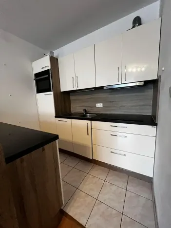 Pronájem bytu 2+kk, Karlovy Vary, Spálená, 64 m2