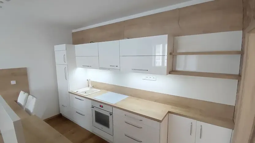 Pronájem bytu 3+kk, Hradec Králové, Bozděchova, 63 m2