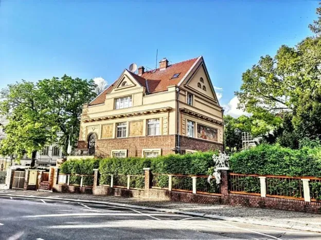 Pronájem bytu 3+1, Praha - Bubeneč, Charlese de Gaulla, 95 m2