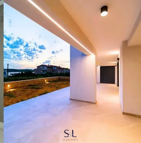 Prodej bytu 3+kk, Barbat na Rabu, Chorvatsko, 107 m2